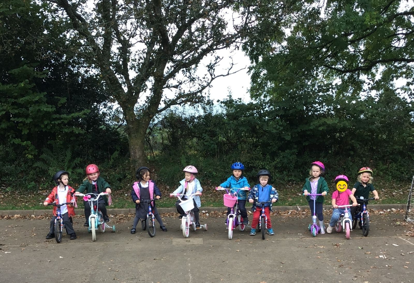 Quethiock Primary School Pupils on bikes