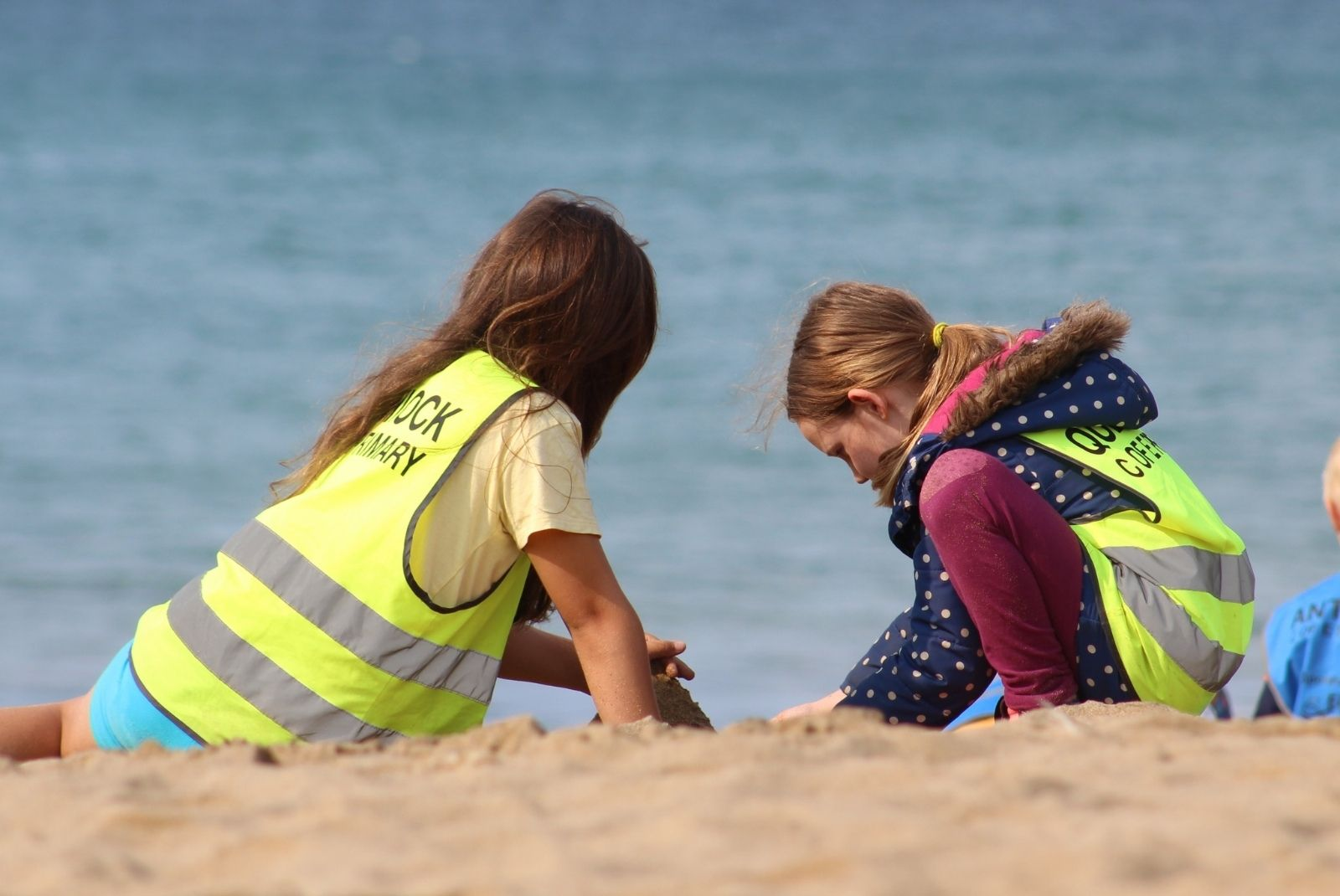 Quethiock Primary School Pupils on the beach