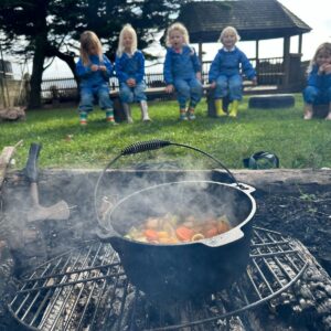 St Nicolas Primary School Pupils making soup on the fire St Nicolas Primary School Pupils making soup on the fire